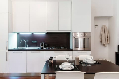 1 bedroom, premium bedding, down comforters, iron/ironing board