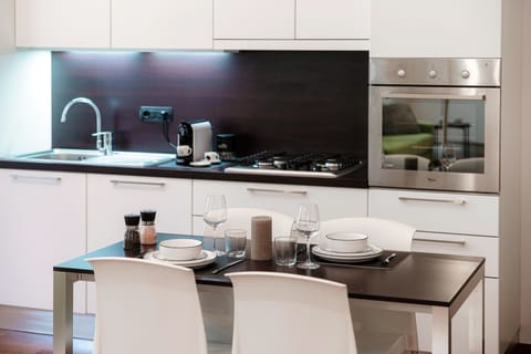 1 bedroom, premium bedding, down comforters, iron/ironing board