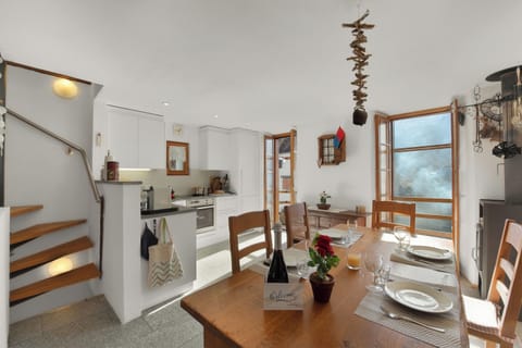 Family Chalet, 1 Bedroom (Rustico al forno Sonogno) | Dining