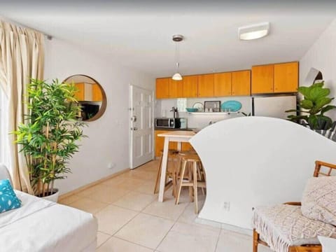Kitchen is located right as you enter the home. It has all kitchen essentials needed for a comfortable stay.
Keurig Coffee machine and coffee provided.