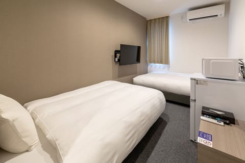Standard Twin Room, Non Smoking | Free WiFi, bed sheets