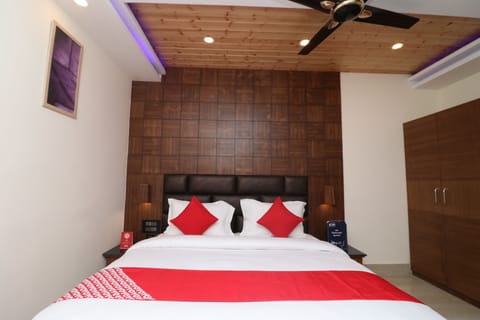 Deluxe Room | Free WiFi