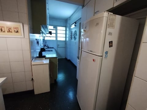 Apartment | Private kitchen | Cookware/dishes/utensils, freezer