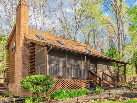 Welcome to Barefoot Landing!