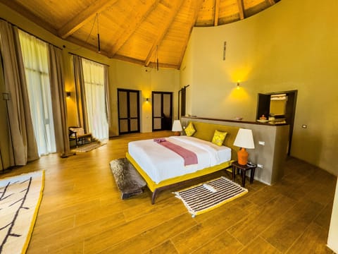 Wanchi Presidential Tukul | In-room safe, soundproofing, iron/ironing board, free WiFi