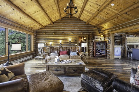 Cabin, 3 Bedrooms | Interior