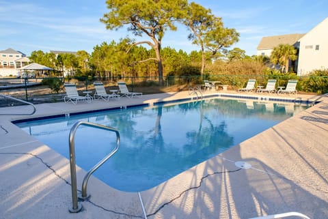 24 - Desoto pool picture 2