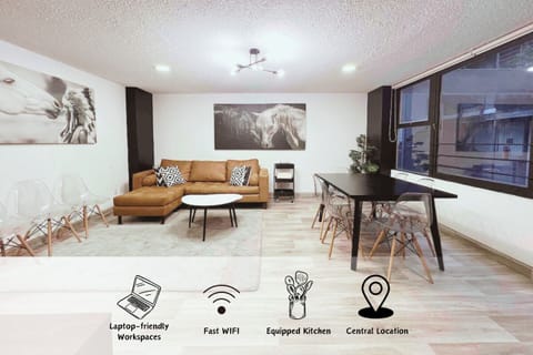 Lots of open floor space, great for socializing with your group