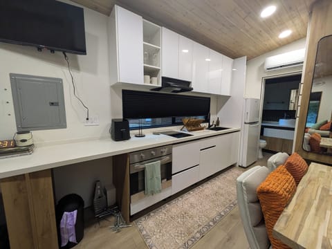 Comfort Suite | 1 bedroom, individually decorated, individually furnished