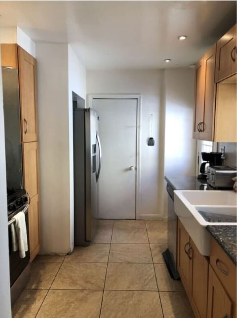 Kitchen fully loaded with stove, oven, dishwasher, microwave, refrig, applances