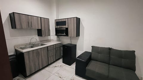 Traditional Room | Individually decorated, individually furnished, free WiFi, bed sheets