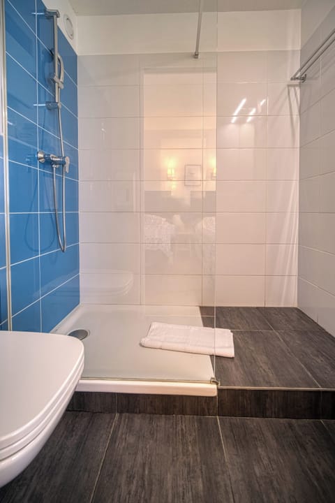 Comfort Double Room, Mountain View | Bathroom