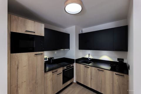 2 pièces 4 personnes standard | Private kitchen | Microwave, oven, stovetop, electric kettle