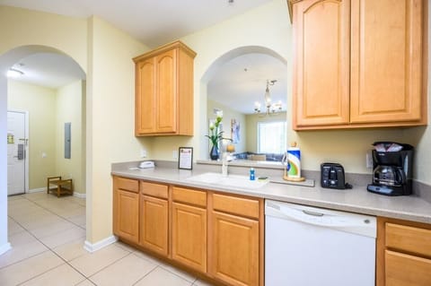 Condo (New Listing Beautiful Condo, Vista Ca) | Private kitchen