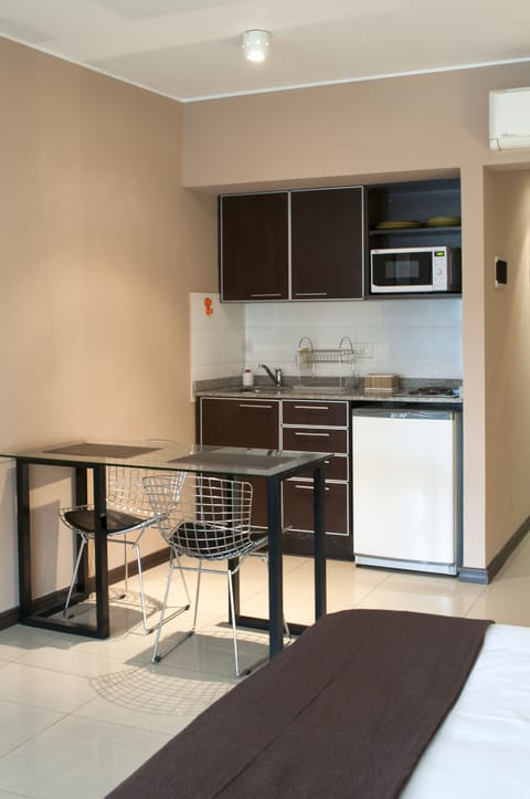 Comfort Loft, 1 King Bed | Private kitchenette | Fridge, microwave, stovetop, coffee/tea maker