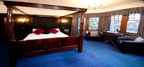 Superior Double Room, Ensuite | Individually decorated, soundproofing, iron/ironing board, free WiFi