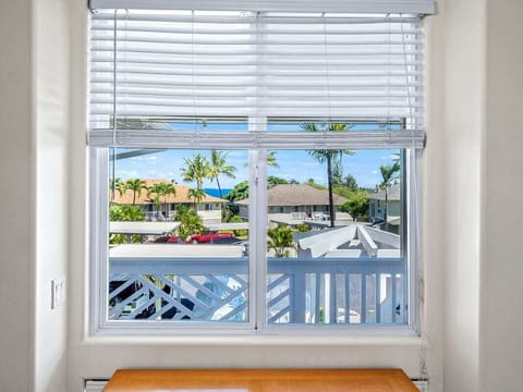 kitchen table ocean view