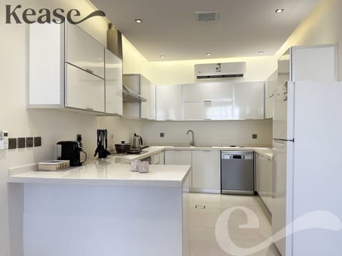 Design Apartment, 3 Bedrooms | Private kitchen