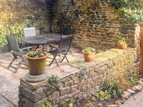 Sitting-out-area | Causeway Cottage, Wolsingham