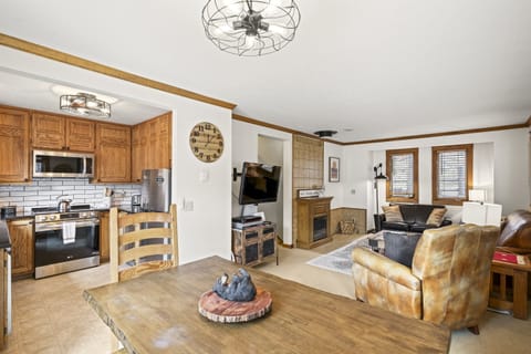 Open concept living/ dining