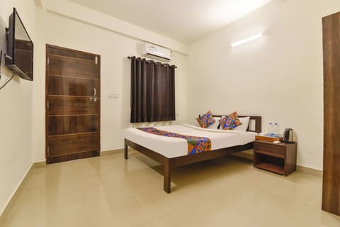 Deluxe Room | Egyptian cotton sheets, premium bedding, in-room safe, free WiFi