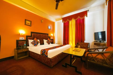 Premium Room | Egyptian cotton sheets, premium bedding, in-room safe, free WiFi