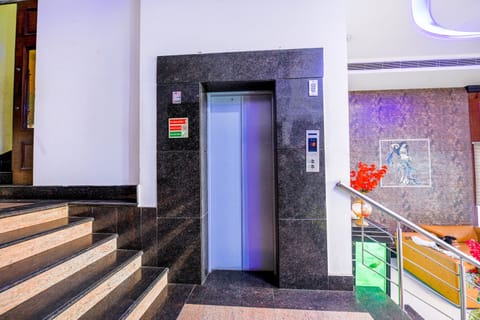 Elevator