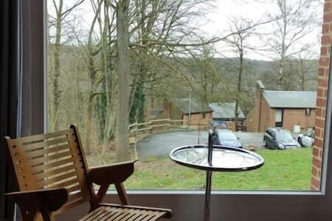 85f5d20f 3a42 4908 addc 940ef3f68c82