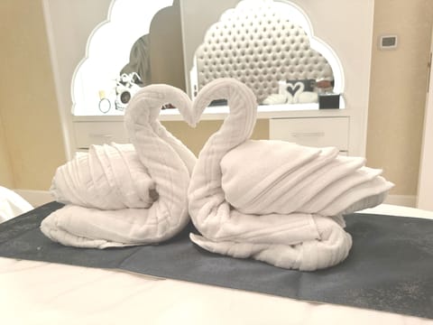 Deluxe Double Room, Ocean View | Soundproofing, iron/ironing board, free WiFi