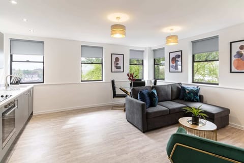 52 Waterside Place, Taunton - Host & Stay