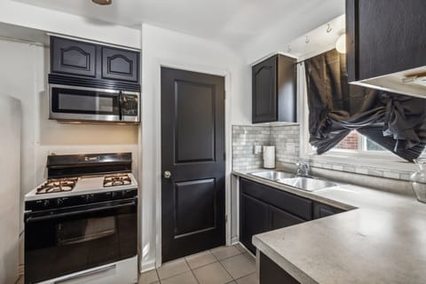 Indoors, Kitchen, Microwave, Oven, Sink