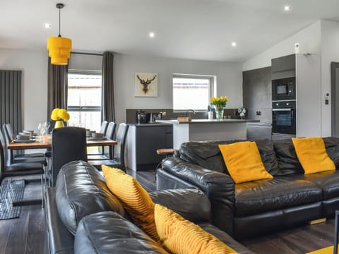 Open plan living space | The Barbon - Box Tree Escapes, Kirkby Lonsdale