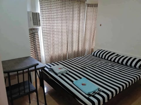 Economy Double Room, Accessible, Non Smoking | Free WiFi, bed sheets