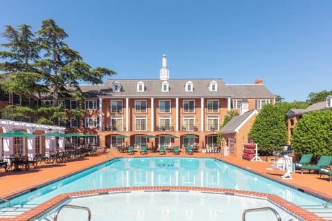 Seasonal outdoor pool, a heated pool