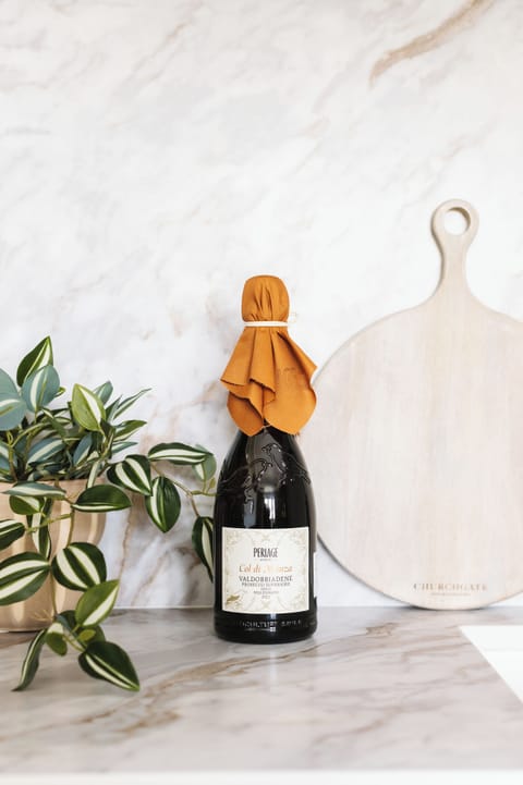 Deluxe Room | 1 bedroom, pillowtop beds, in-room safe, blackout drapes