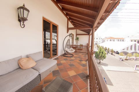 Loft (J5-203) | Terrace/patio