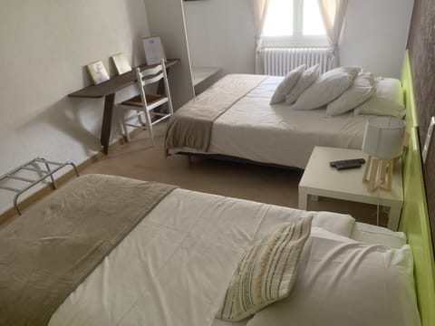 Superior Triple Room | Individually decorated, free WiFi, bed sheets