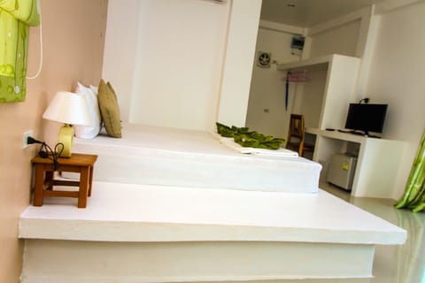 Double Room with Balcony and Top View | Desk, free WiFi
