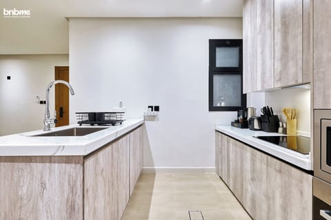 Apartment, 3 Bedrooms, Kitchen | Private kitchen