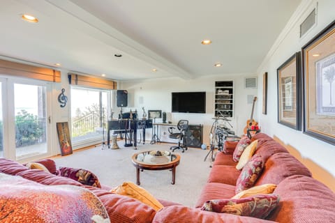 Laguna Beach Vacation Rental | 2BR | 2BA | 1,100 Sq Ft | Stairs Required