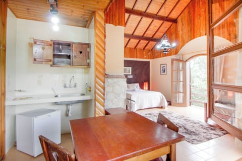 Standard Chalet, Patio | Minibar, free WiFi, bed sheets