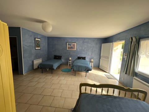 Club Room, Garden View | 1 bedroom, Egyptian cotton sheets, premium bedding, memory foam beds