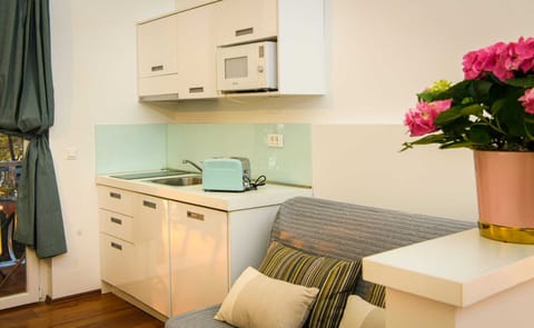 Deluxe Studio Suite, Partial Ocean View | Private kitchen | Fridge, microwave, espresso maker, electric kettle