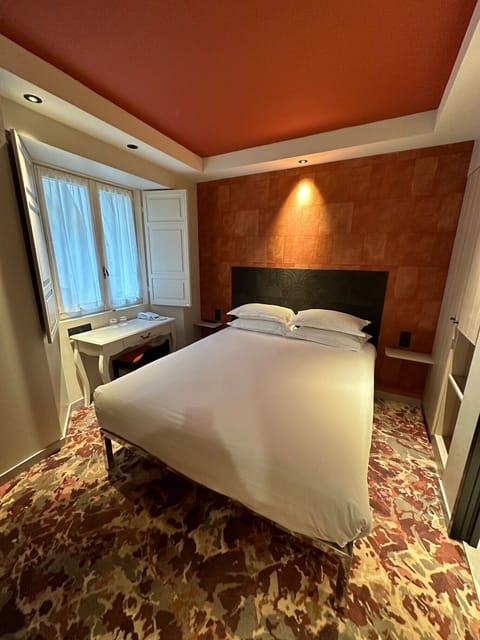 Superior Double Room | Minibar, in-room safe, desk, soundproofing