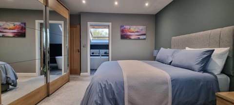 Superior Double Room, 1 Double Bed, Private Bathroom, Garden View | Premium bedding, individually decorated, individually furnished