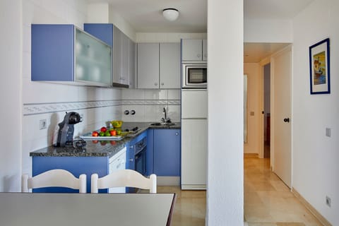 Standard Apartment, 2 Bedrooms | Private kitchen | Full-size fridge, microwave, oven, stovetop