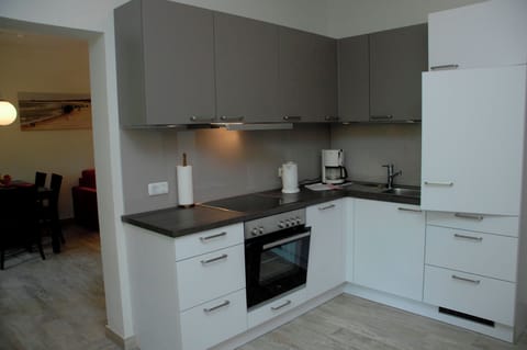 Apartment mit 2 Schlafzimmer | Private kitchen | Fridge, coffee/tea maker, highchair