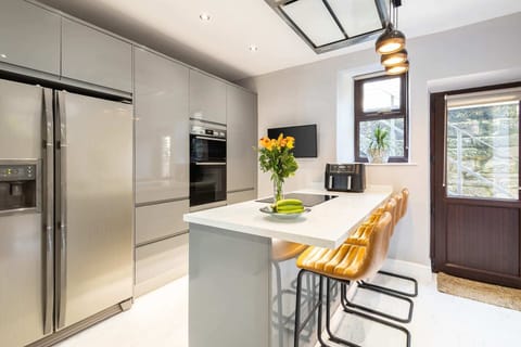 Rock End, Matlock - Host & Stay