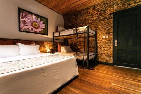 Standard Quadruple Room | In-room safe, soundproofing, free WiFi, bed sheets