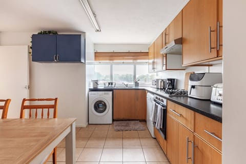 Apartment | Private kitchen | Fridge, microwave, oven, stovetop